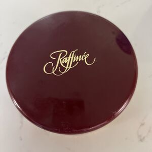 Raffinee Dusting Powder 5 oz / 141 g by Parfums Parquet Made in US